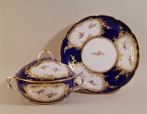 ヴァンセンヌのボウルとスタンド、1745年頃（磁器）